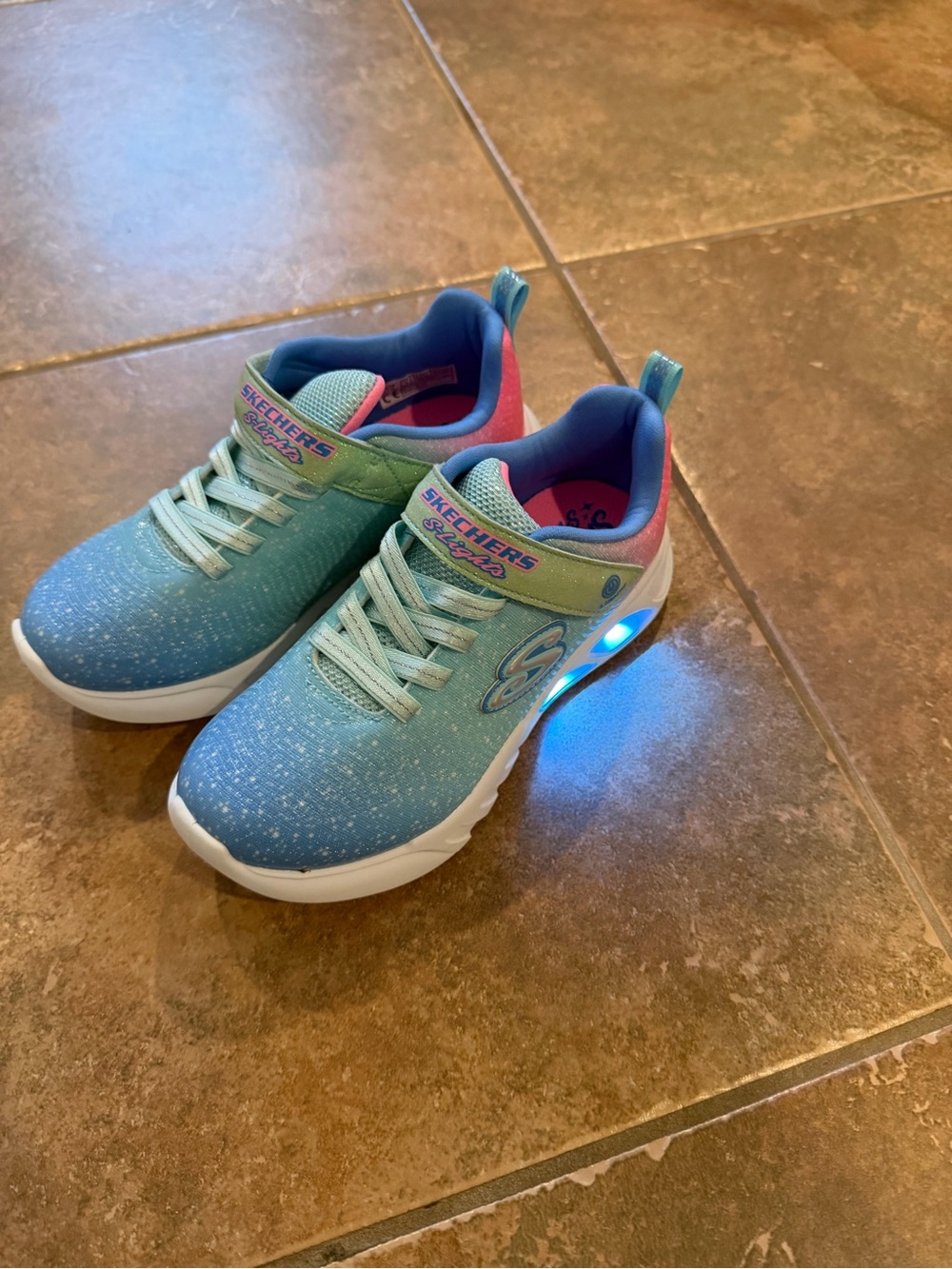 Skechers Kids Light-Up Aqua Sneakers (Size 1)